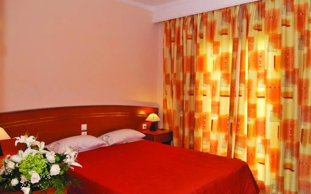 Отель Corfu Maris Hotel Греция, Корфу - отзывы, цены и фото номеров - забронировать отель Corfu Maris Hotel онлайн комната для гостей