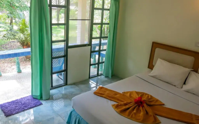 Отель Sea Sun Bungalows Ланта комната для гостей