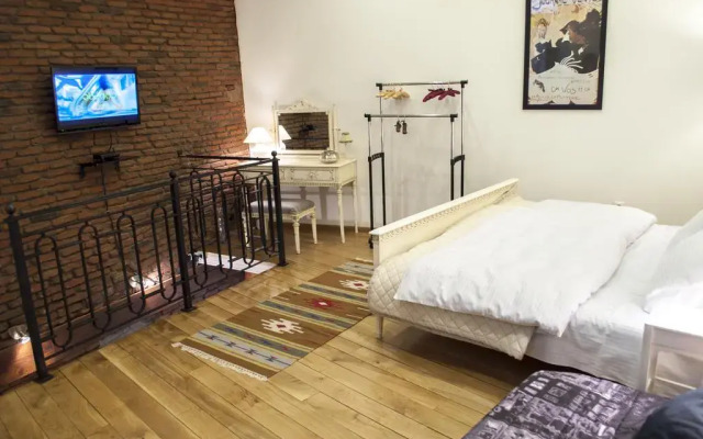 Апартаменты Duplex Apartment near Sharden Street комната для гостей