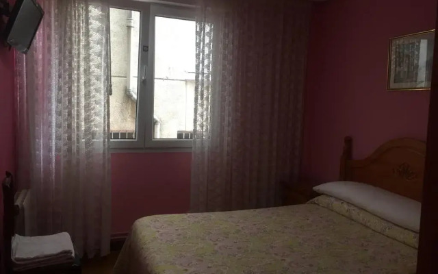 Отель Guest house A-Madrid Испания, Сантандер - отзывы, цены и фото номеров - забронировать отель Guest house A-Madrid онлайн комната для гостей