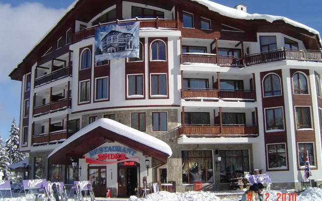 Отель Spider House Aparthotel вид на фасад