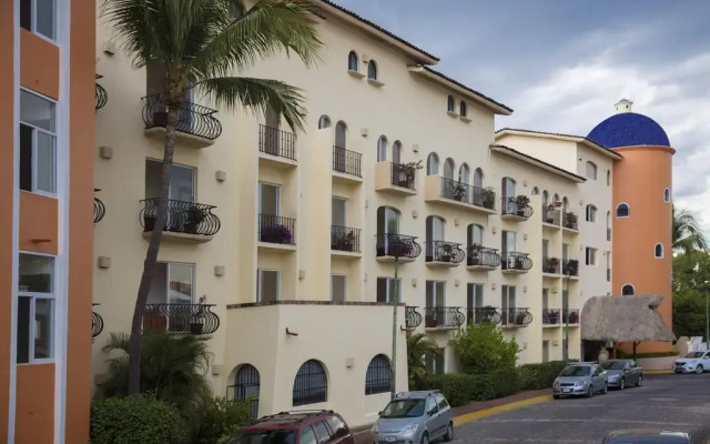 Flamingo Vallarta Hotel & Marina парковка