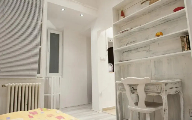 Отель A&L Apartment Сербия, Белград - отзывы, цены и фото номеров - забронировать отель A&L Apartment онлайн комната для гостей