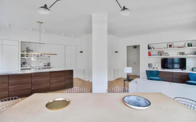 Отель Rue du Louvre - Luxury apartment Франция, Париж - отзывы, цены и фото номеров - забронировать отель Rue du Louvre - Luxury apartment онлайн комната для гостей