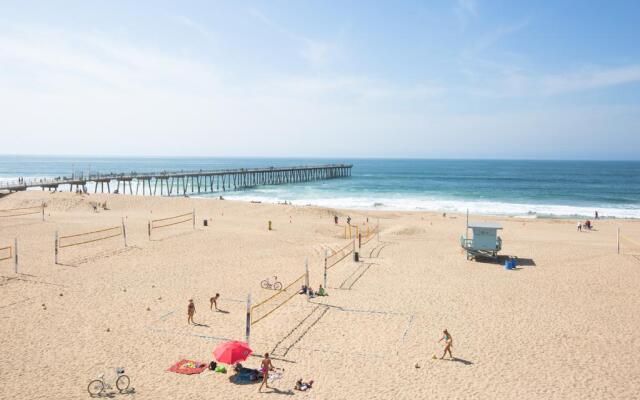 Beach House Hotel at Hermosa Beach 1