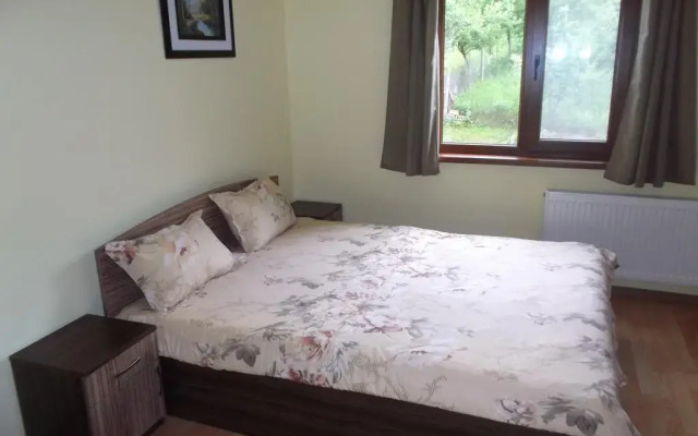 Отель Guest House Balkanski Kat Боженци комната для гостей