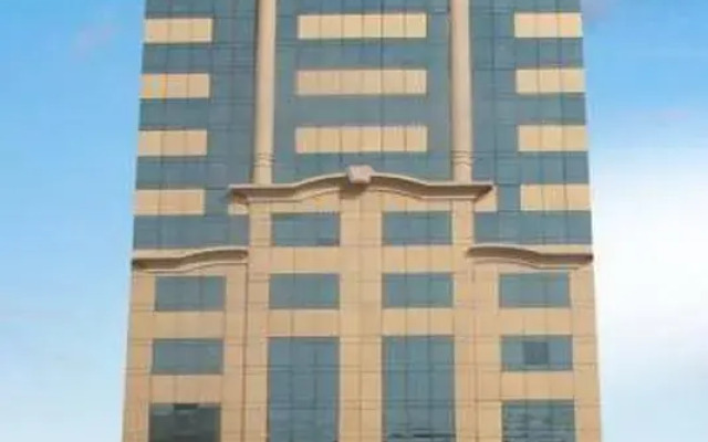 Отель Al Hayat Hotel Apartments ОАЭ, Шарджа - отзывы, цены и фото номеров - забронировать отель Al Hayat Hotel Apartments онлайн вид на фасад