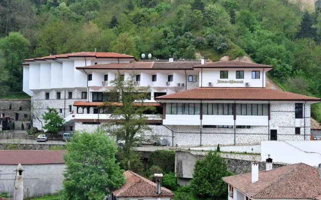 Hotel Melnik вид на фасад