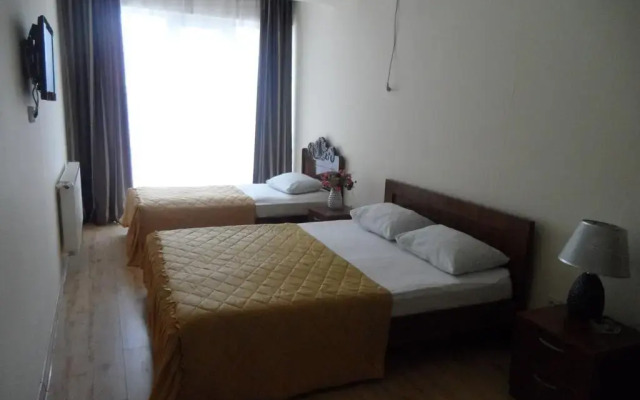 Hotel Nina комната для гостей