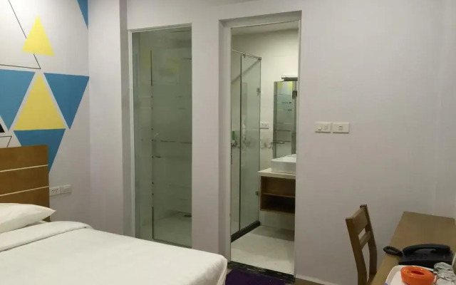 Kelly Hotel Hanoi комната для гостей