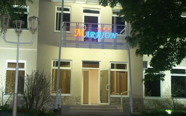 Гостиница Маррион вид на фасад