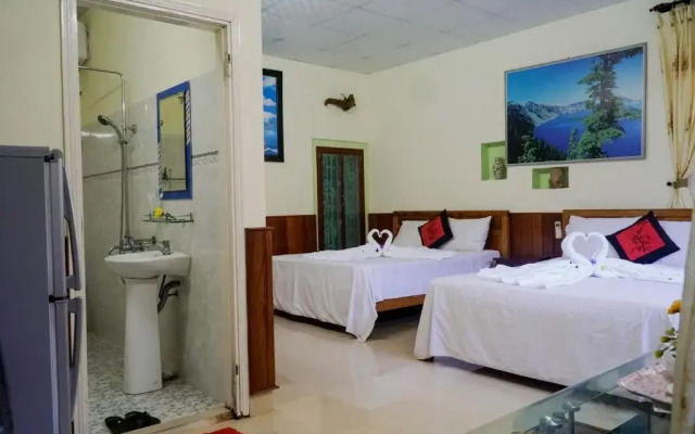 Отель Binh Yen Homestay (Peace Homestay) комната для гостей