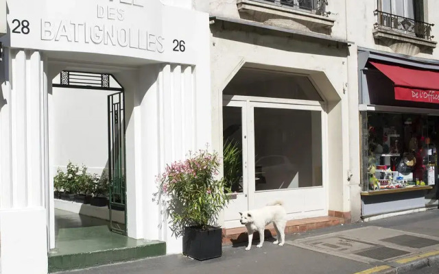 Hotel des Batignolles вид на фасад