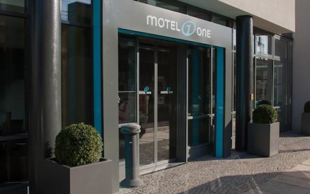 Motel One Berlin-Hackescher Markt 1