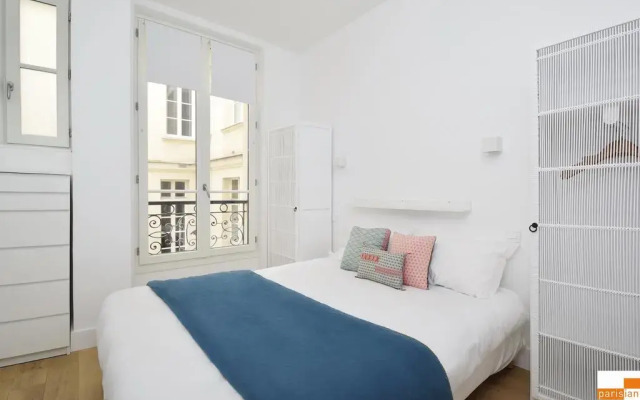 Отель Parisian Home - Appartements Montorgueil Apartment Франция, Париж - отзывы, цены и фото номеров - забронировать отель Parisian Home - Appartements Montorgueil Apartment онлайн комната для гостей