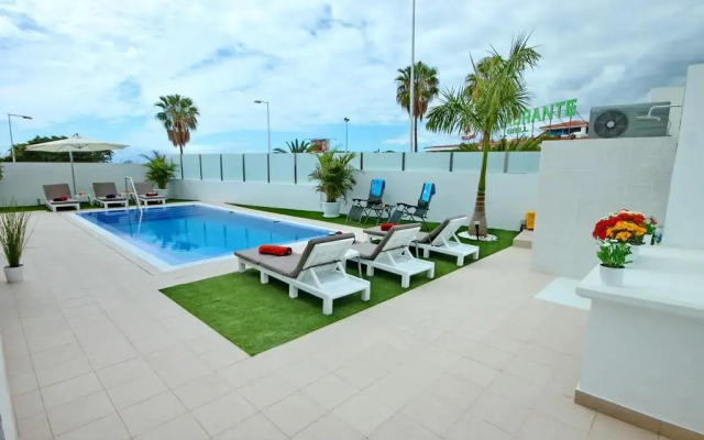 Villa Acacia