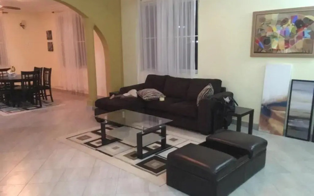 Отель Wüenam Vacation Home комната для гостей