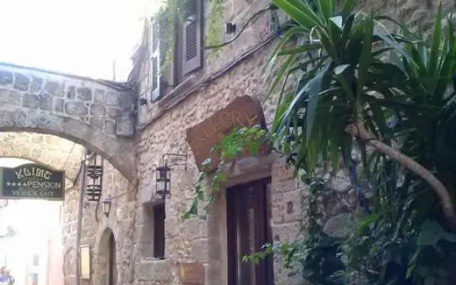 Отель Klimt Guest House вид на фасад