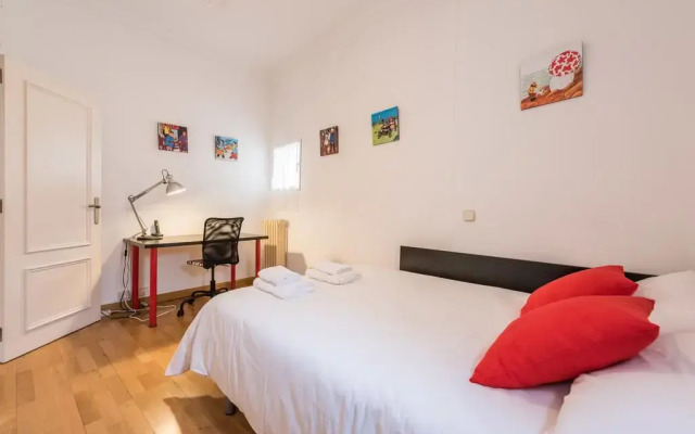 Отель Chic Rentals La Latina комната для гостей