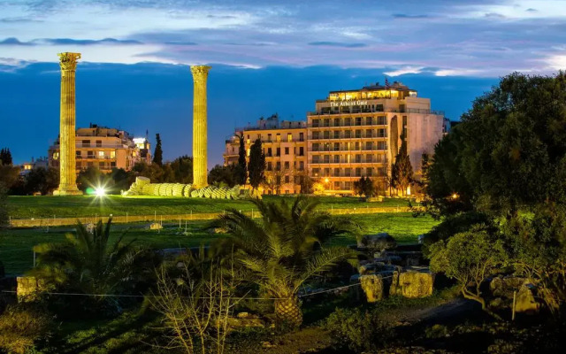 Athens Gate Hotel вид на фасад