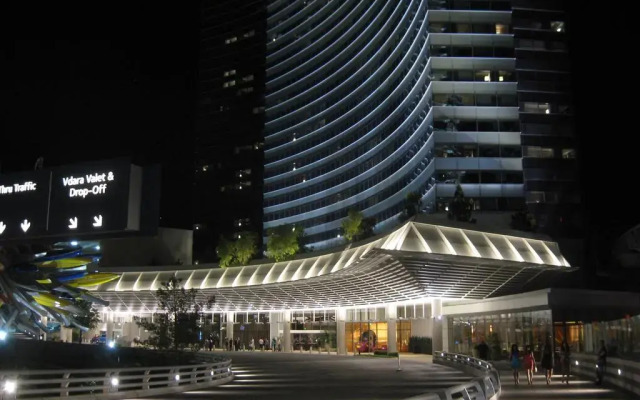 Отель Deluxe Suite at Vdara вид на фасад