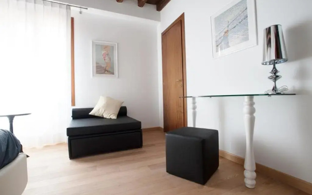 Отель The Lion's House APT3 Италия, Венеция - отзывы, цены и фото номеров - забронировать отель The Lion's House APT3 онлайн комната для гостей