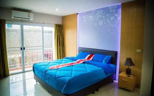 Festa Hostel комната для гостей
