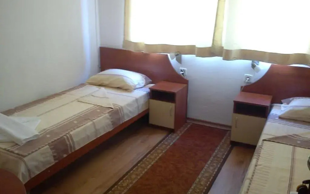 Отель Guest House Ofilovi Болгария, Равда - отзывы, цены и фото номеров - забронировать отель Guest House Ofilovi онлайн комната для гостей