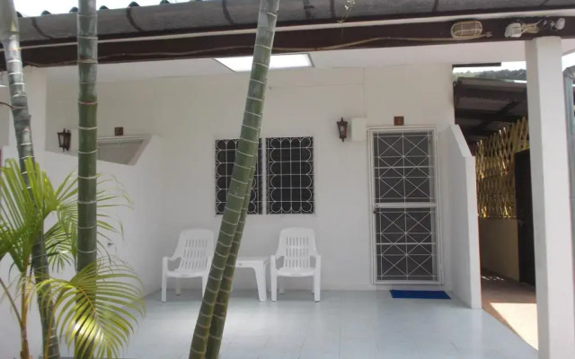 Отель Mali Garden Resort вид на фасад