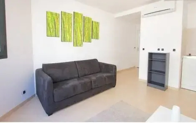 Отель Studio Orange Five Stars Holiday House Франция, Ницца - отзывы, цены и фото номеров - забронировать отель Studio Orange Five Stars Holiday House онлайн комната для гостей