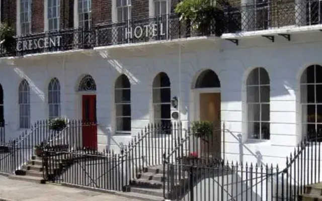 Crescent Hotel вид на фасад