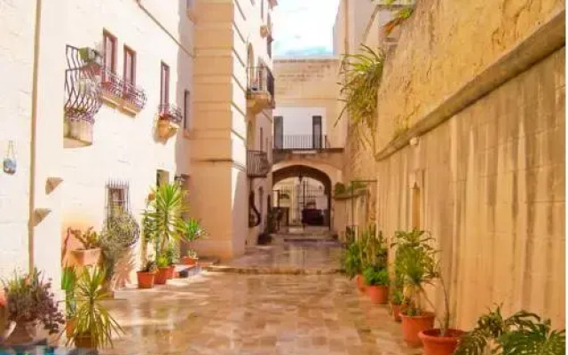 Отель Holiday Apartments Malta - St. Julians Мальта, Сан Джулианс - отзывы, цены и фото номеров - забронировать отель Holiday Apartments Malta - St. Julians онлайн