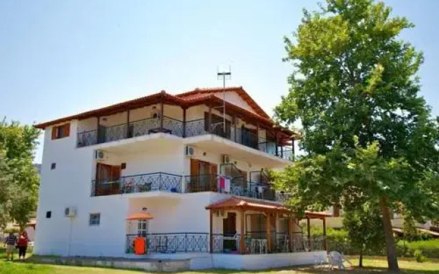 Отель Villa Vasiliadi вид на фасад