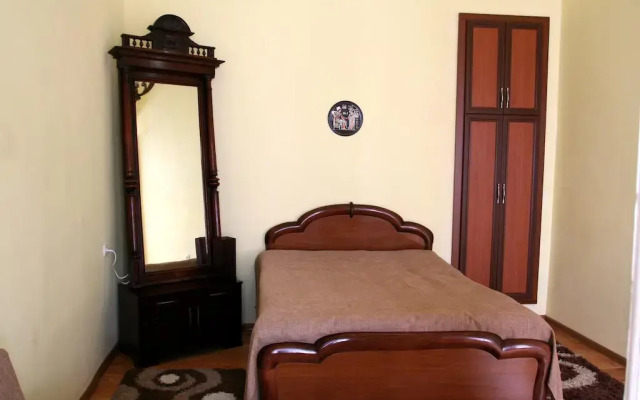 Апартаменты Rustaveli Metro Apartment комната для гостей