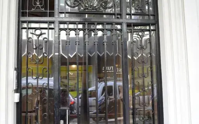 Отель Rua Suites вид на фасад