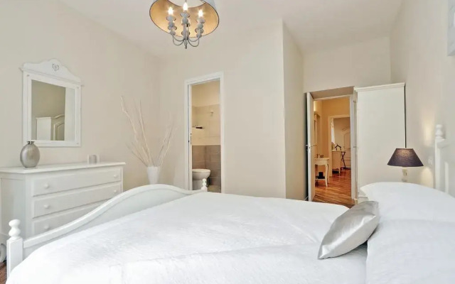 Отель B&b&courtesy комната для гостей