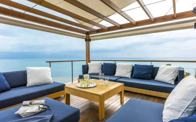 Designer Villa JAH
