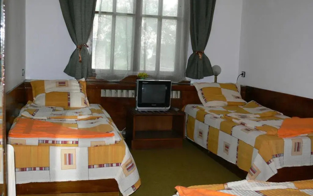 Hotel Complex Kulata Велико Тырново комната для гостей