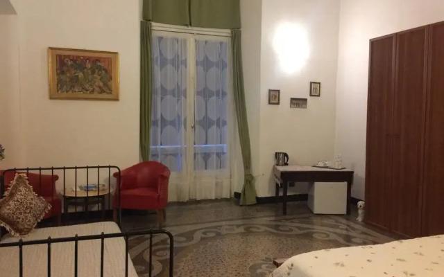 Отель Come a casa Генуя комната для гостей