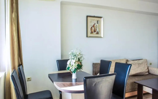 Апартаменты Dom-El Real Apartments in Sea View Complex комната для гостей