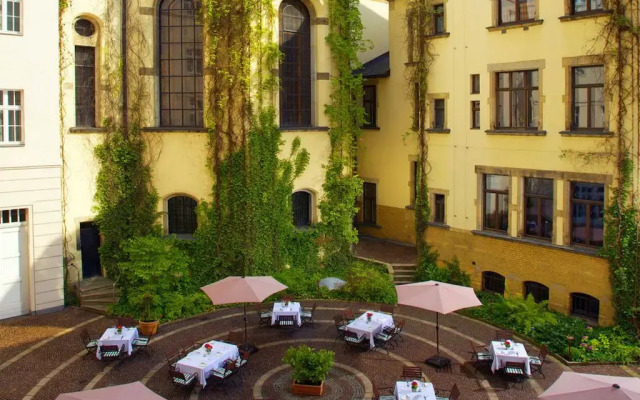 Отель Fuerstenhof Leipzig Германия, Лейпциг - отзывы, цены и фото номеров - забронировать отель Fuerstenhof Leipzig онлайн