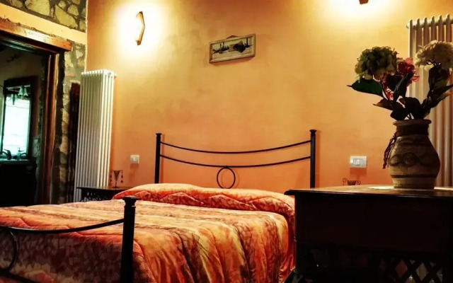 Отель Agriturismo Le Grotte Неми комната для гостей