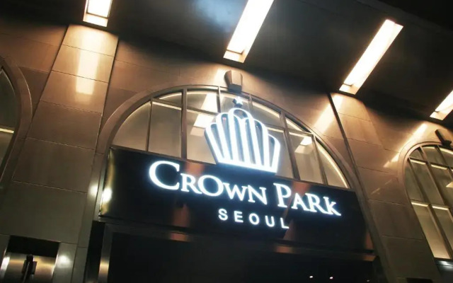 Отель Crown Park Сеул вид на фасад