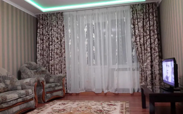 Апартаменты Apartment M. Zhukova комната для гостей