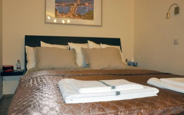 Отель Luxury Home in Budapest Будапешт комната для гостей