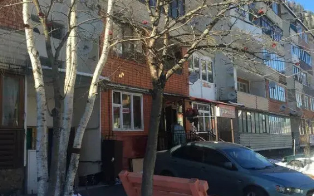 Апартаменты Dombay Centre Apartment вид на фасад