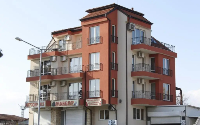 Отель Respekt Guest House вид на фасад