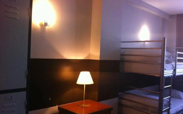Отель Es Hostel Midi Бельгия, Брюссель - отзывы, цены и фото номеров - забронировать отель Es Hostel Midi онлайн удобства в номере