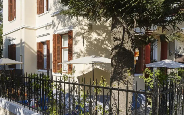 Отель Villa Sanyan вид на фасад