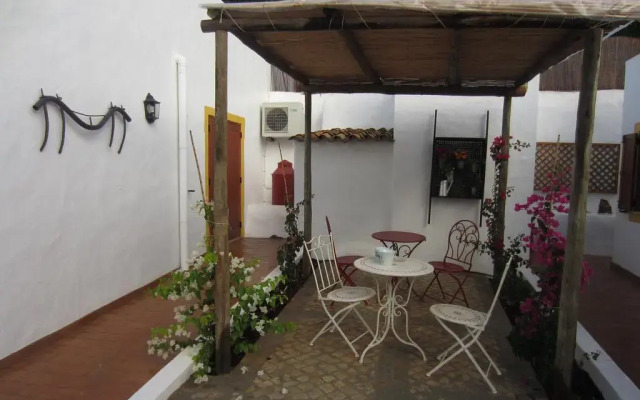 Отель Casa da Tita вид на фасад